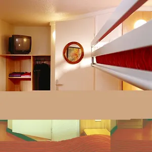 Premiere Classe Ouest - Lomme Hotel